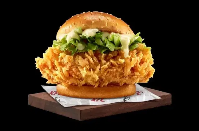 KFC 징거버거,닭껍질튀김, 콜라M 일괄 판매