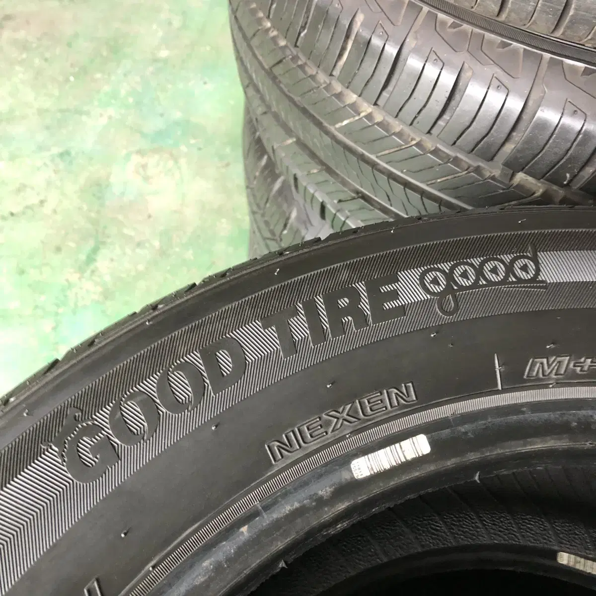 235 55 17 넥센 good tire