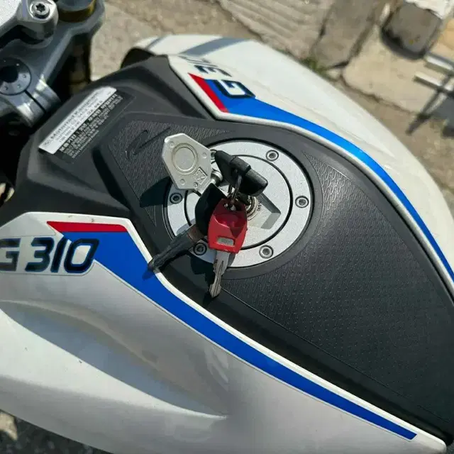 bmw g310r 18년형 생활튜닝 판매합니다.