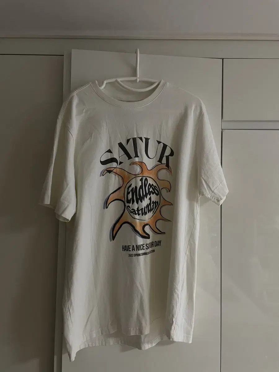 Setter Sun Retro Graphic Short Sleeve T-Shirt Ivory XL