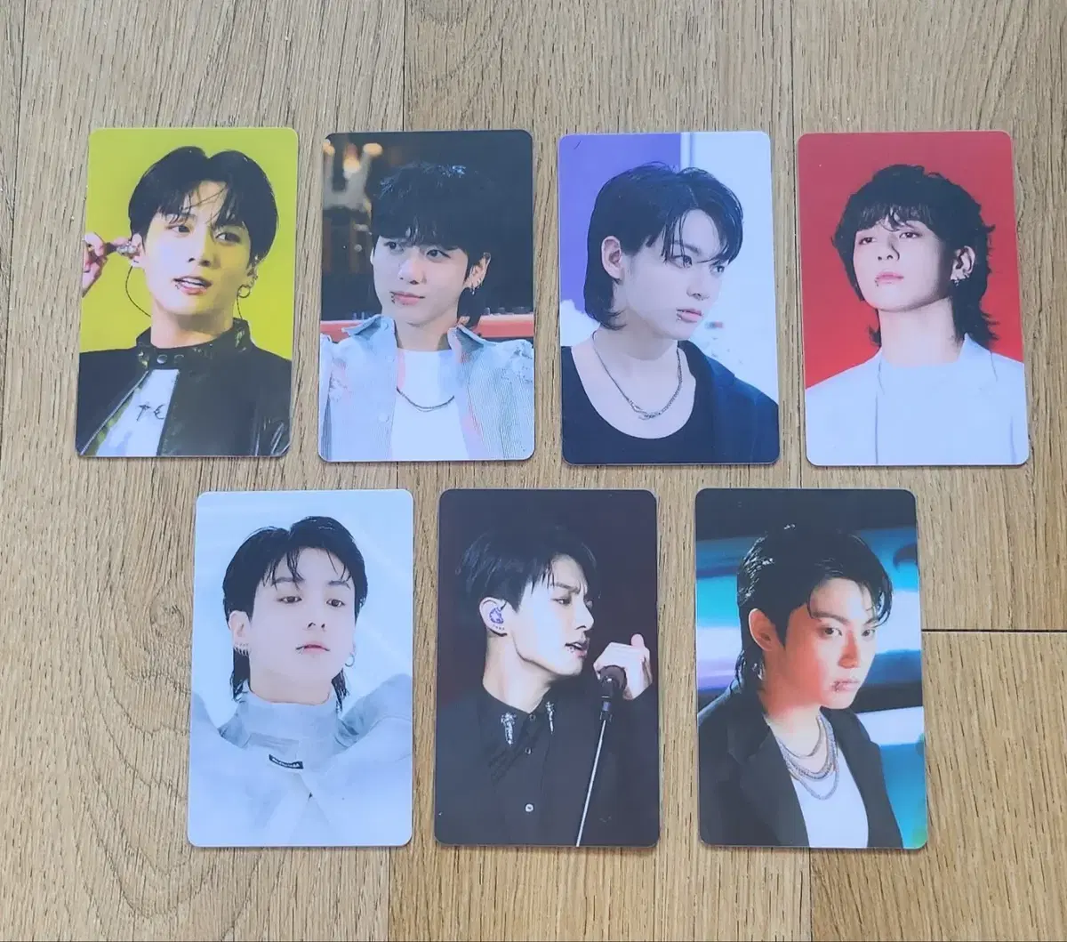 Jeon Jungkook (JK) Golden The Moments Exhibition - 7 Random photocard DeBall