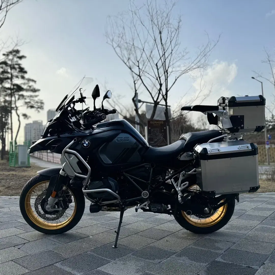 다산 모토갤러리 r1250gs adv 21년 신차급컨디션 판매 합니다