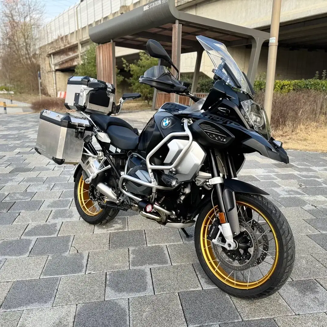 다산 모토갤러리 r1250gs adv 21년 신차급컨디션 판매 합니다