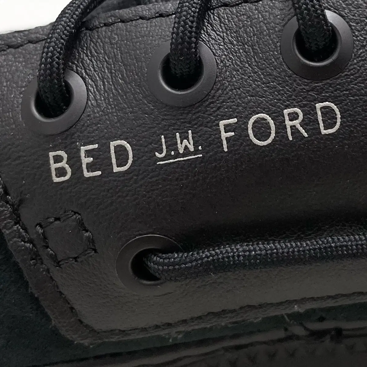 베드 j.w. 포드 (Bed j.w. Ford x Adidas)