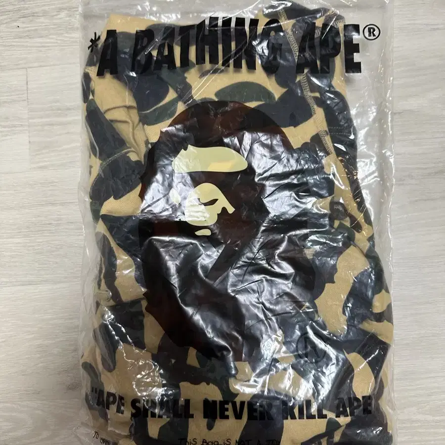 BAPE 베이프 스펠아웃 로고 황계 카모 스웻 후드티 M