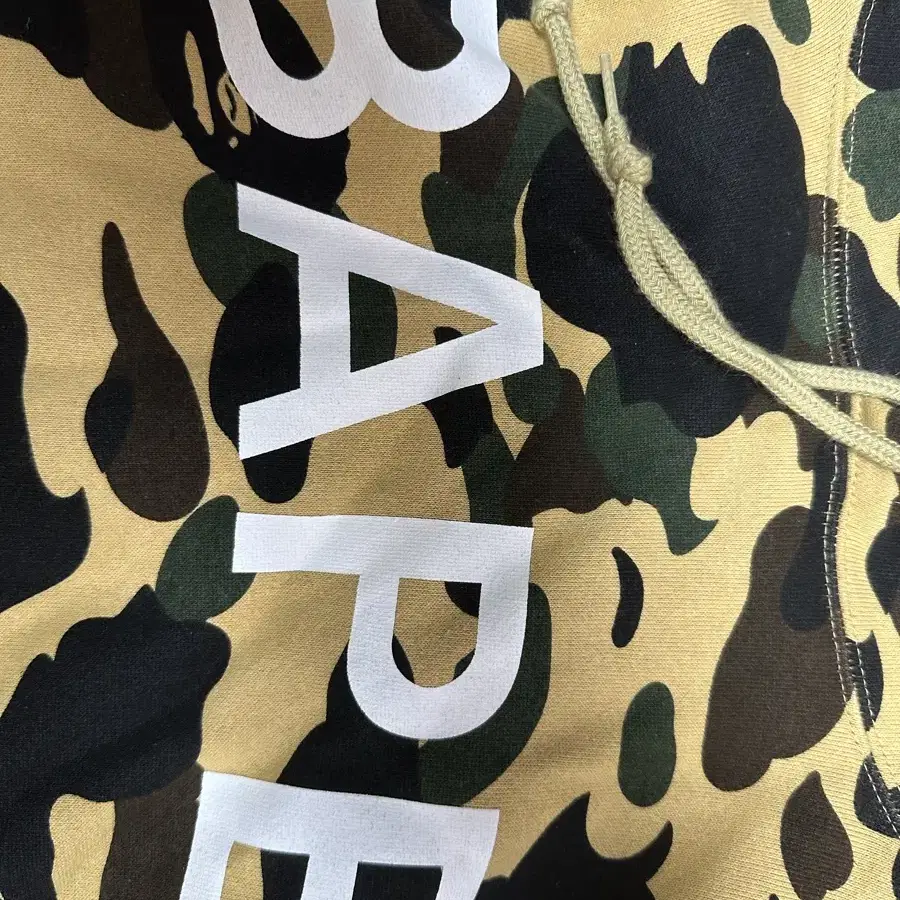 BAPE 베이프 스펠아웃 로고 황계 카모 스웻 후드티 M