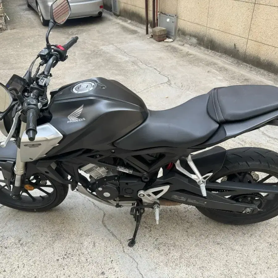 혼다cb125r 2018년식 판매