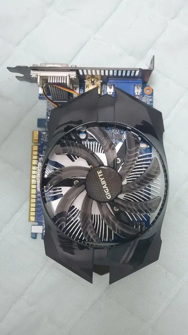 GTX650 팝니다.