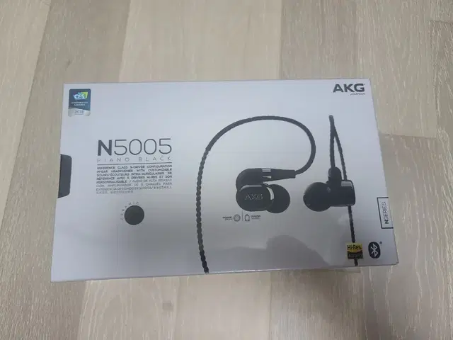 AKG N5005 이어폰 미개봉 신품 판매합니다