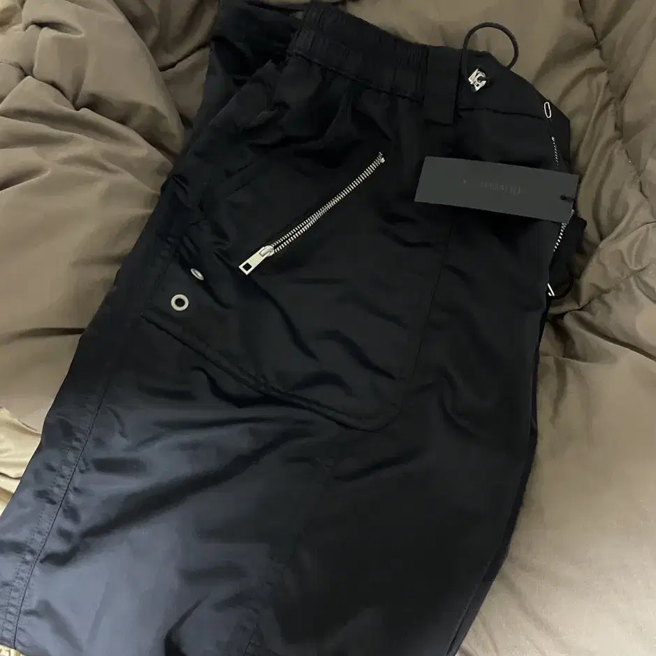 쓰리타임즈 satin cargo pants 새틴카고팬츠