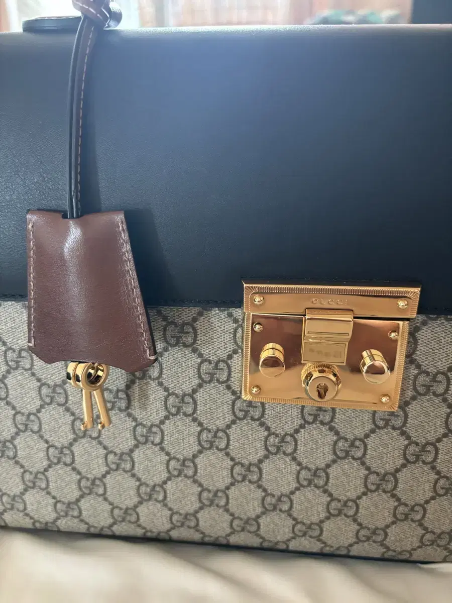 Gucci Paddlelock Medium