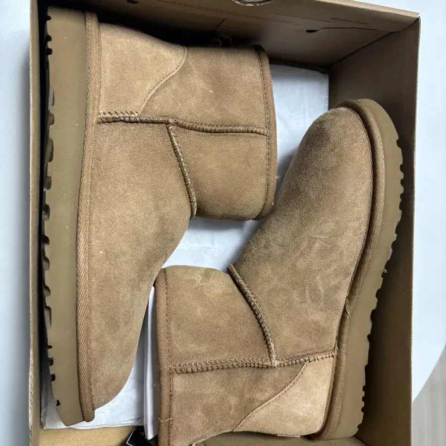 어그 UGG 미니2 체스트넛 w 6(230) 새상품