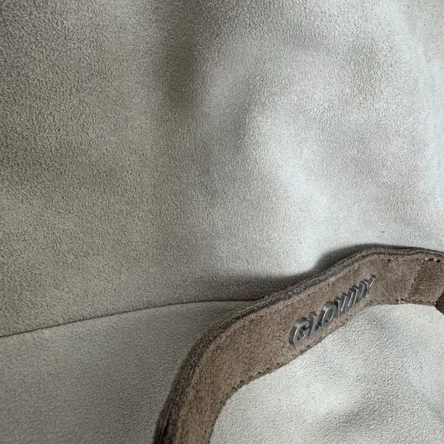 글로니 스웨이드 가방 TAO REAL SUEDE HOBO BAG