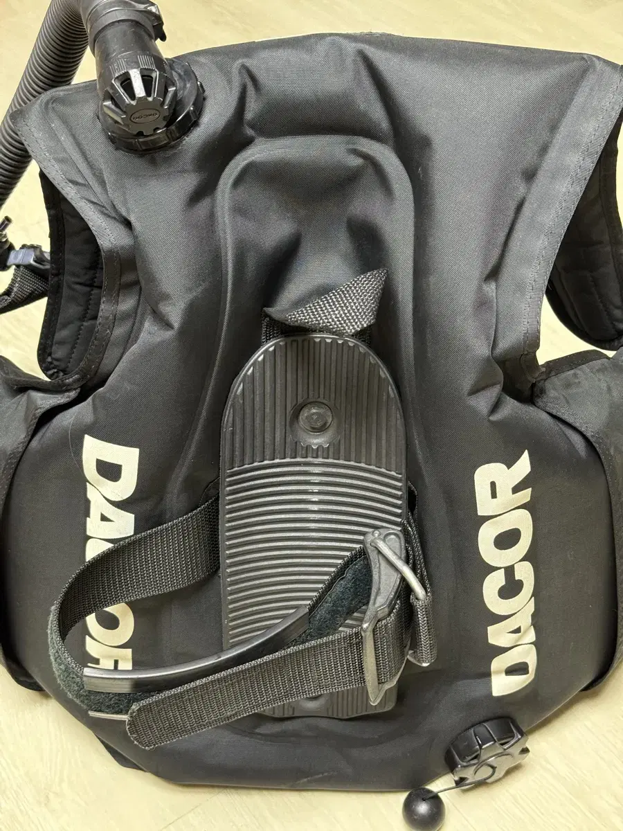 Dacor Enduro 스쿠버 다이빙 BCD 비씨 M size