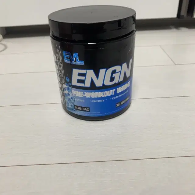 헬스 부스터 팝니다. EVLUTIONNUTRITION ENGN 프리-워크