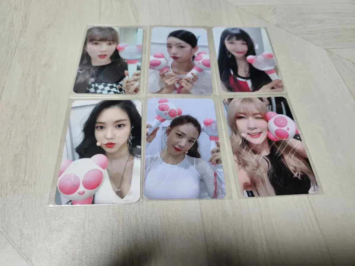 Apink Panda Peak Photo Card