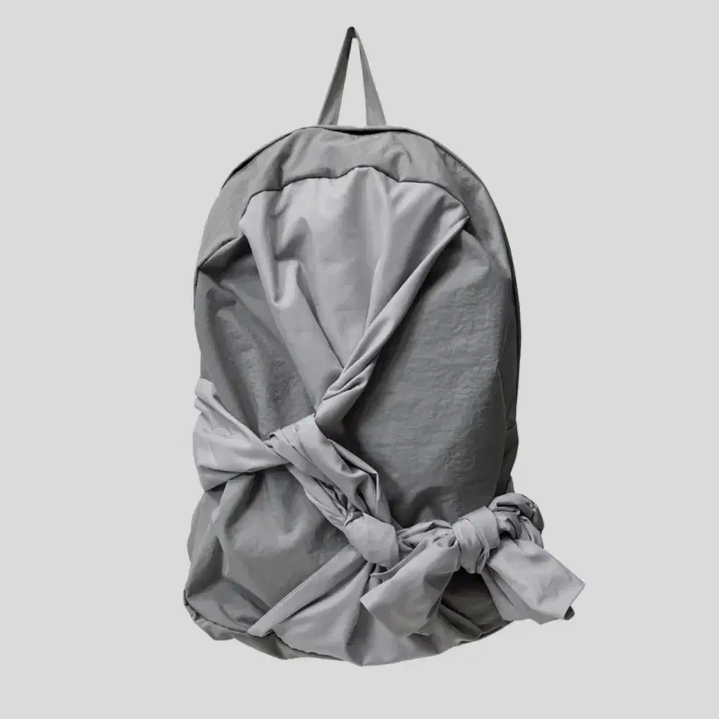 이우가마카라스 Knotted Backpack (Nylon-Silver)