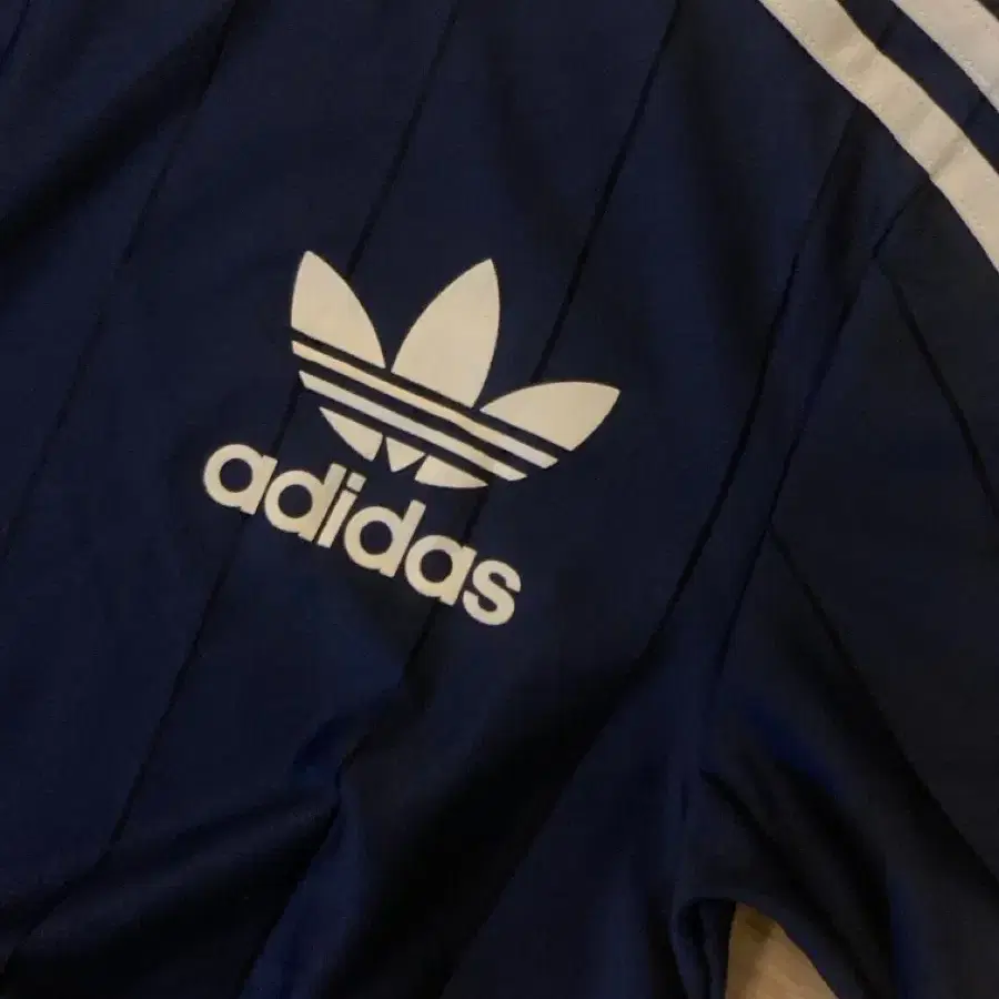 Adidas - 3 stripe tee DKBLUE