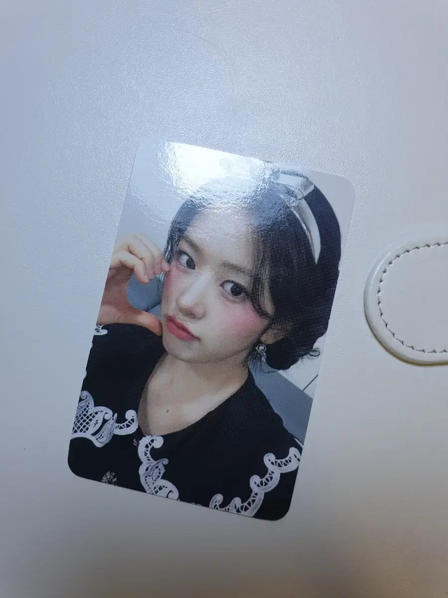 ive yujin switch with muu secondary luckydraw photocard