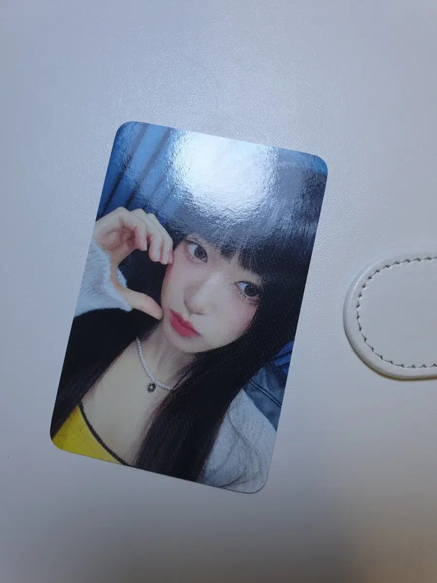 ive leeseo switch with muu secondary photocard