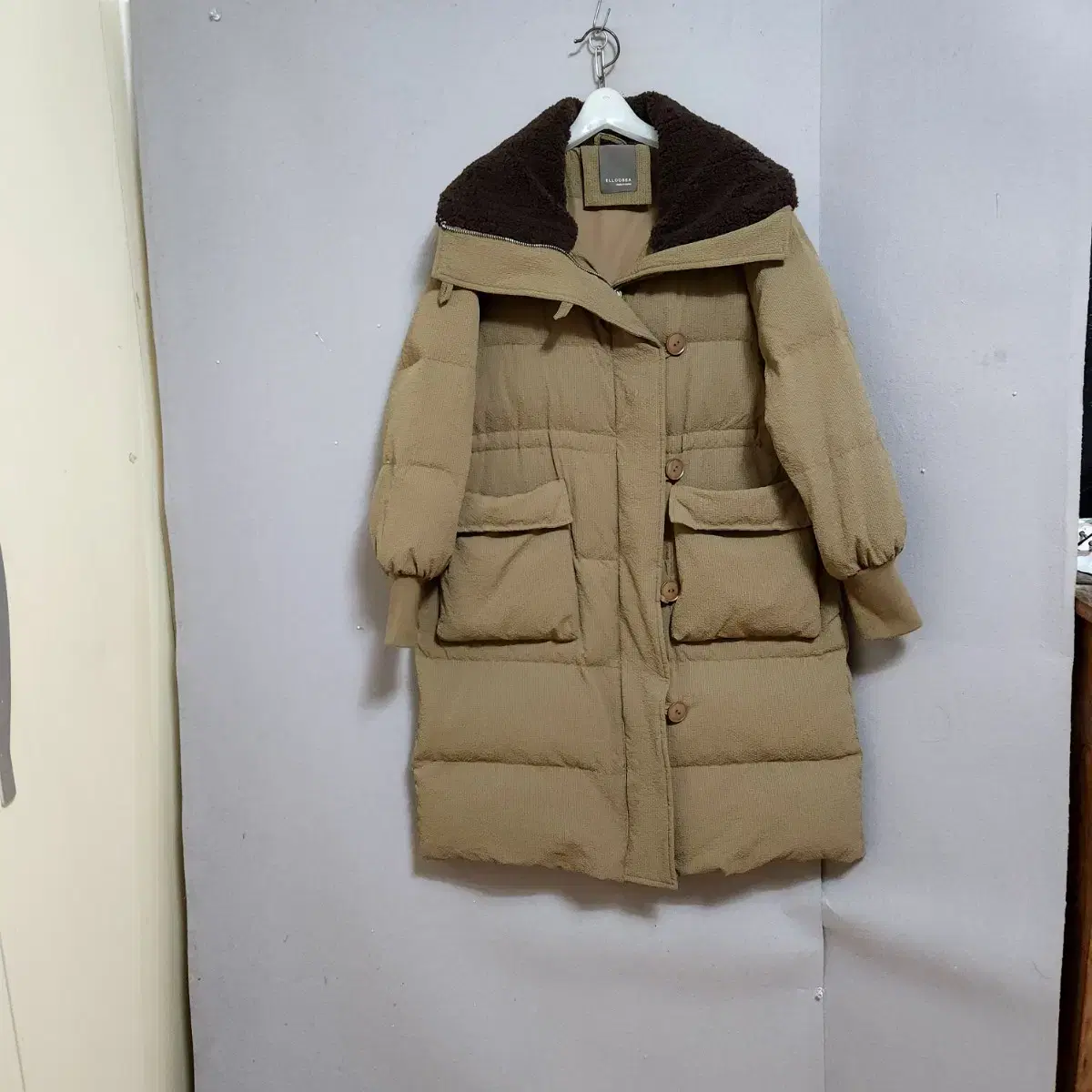 Beige lightweight down padded coat FF n9900 Ashley shop