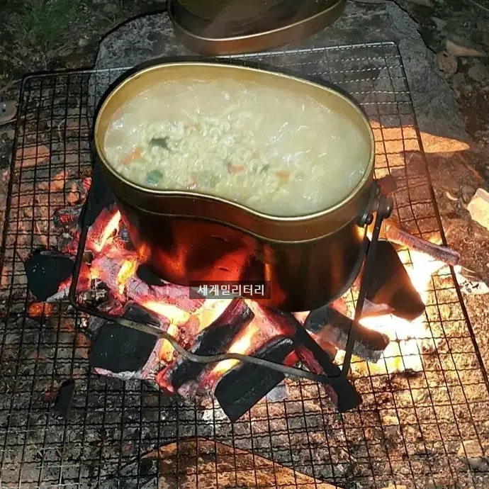 군용 함구 반합