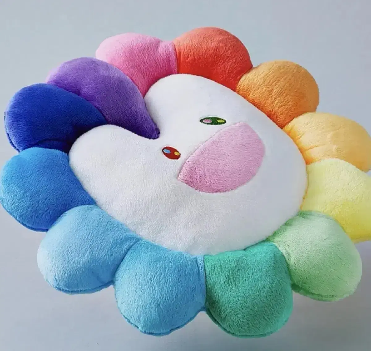 [unsealed|in-kind] new jeans pop up Murakami Flower Cushion