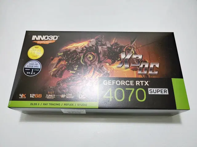 이노3D 지포스 RTX 4070 SUPER 3팬 팝니다 4070super