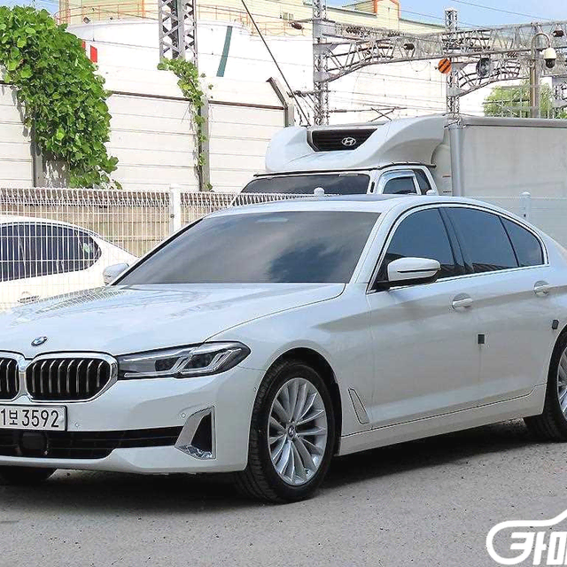 BMW5시리즈 (G30) 520i 럭셔리중고차/전액할부/여유자금/군미필