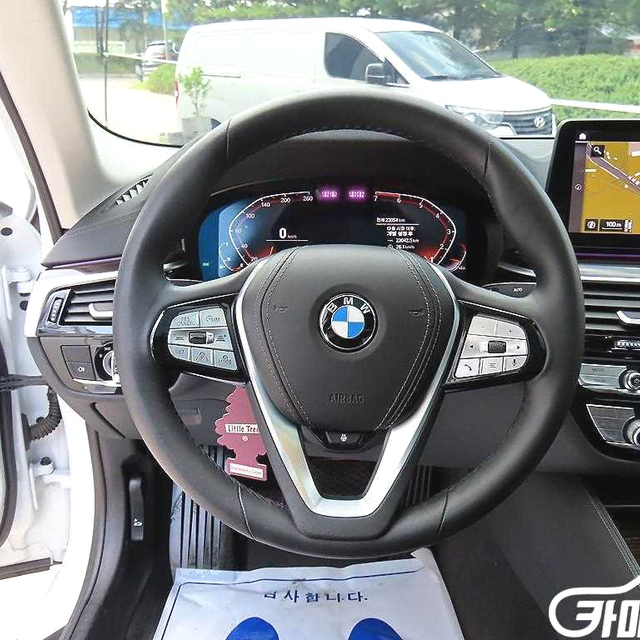 BMW5시리즈 (G30) 520i 럭셔리중고차/전액할부/여유자금/군미필