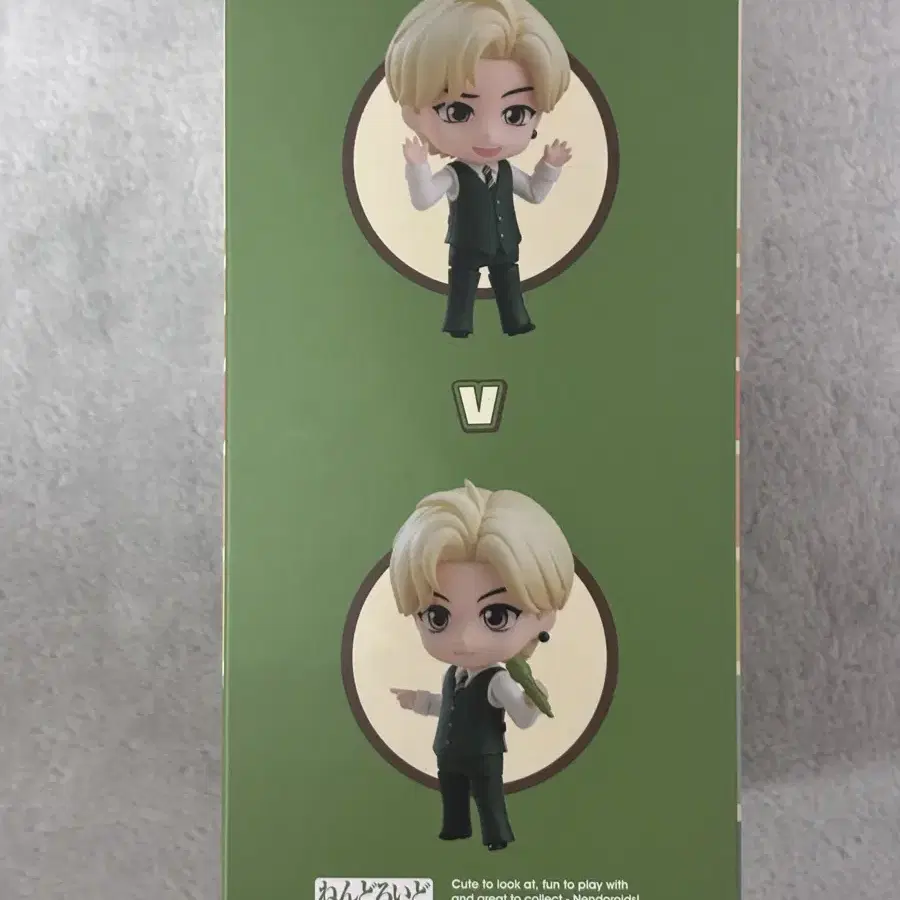 Nendoroid V tiny tan V 태형 뷔 타이니탄 피규어