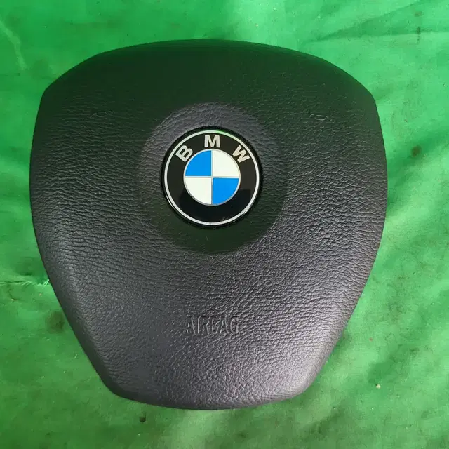 BMW E70 X5 3.0D 08년식 전기형 핸들 에어백