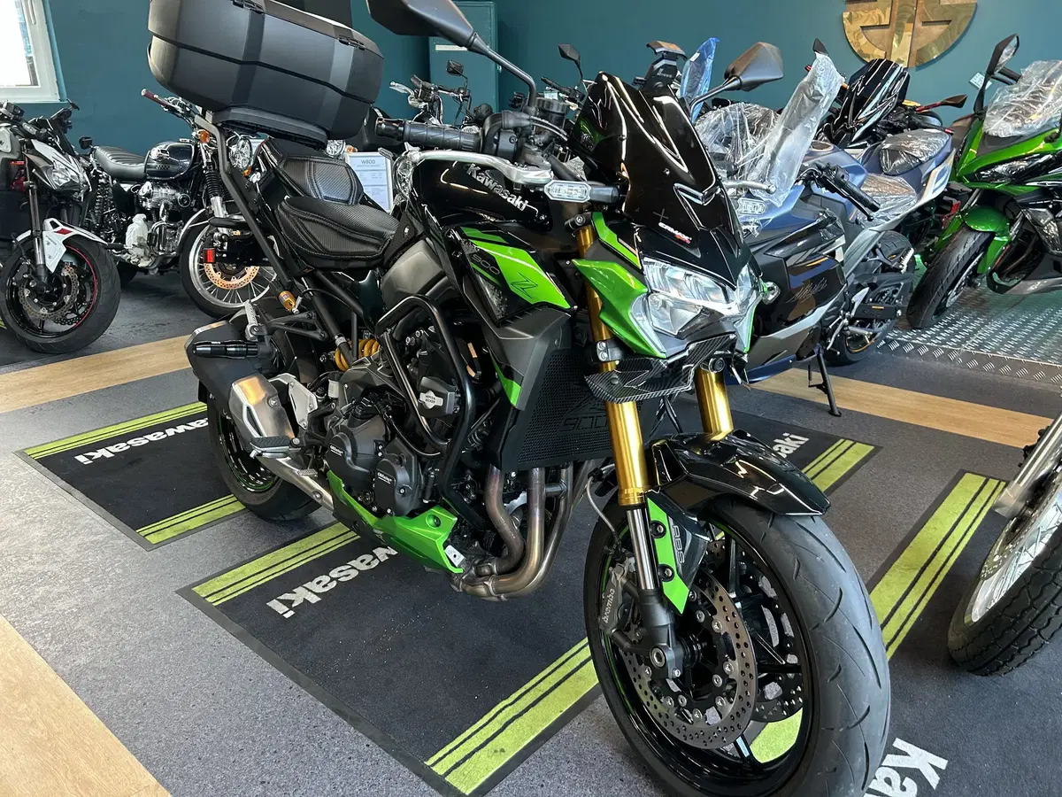 23년식 가와사키 Z900SE (1,116Km) 판매