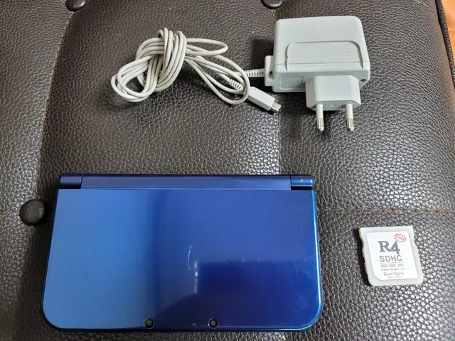 닌텐도 NEW 3DS XL 128g