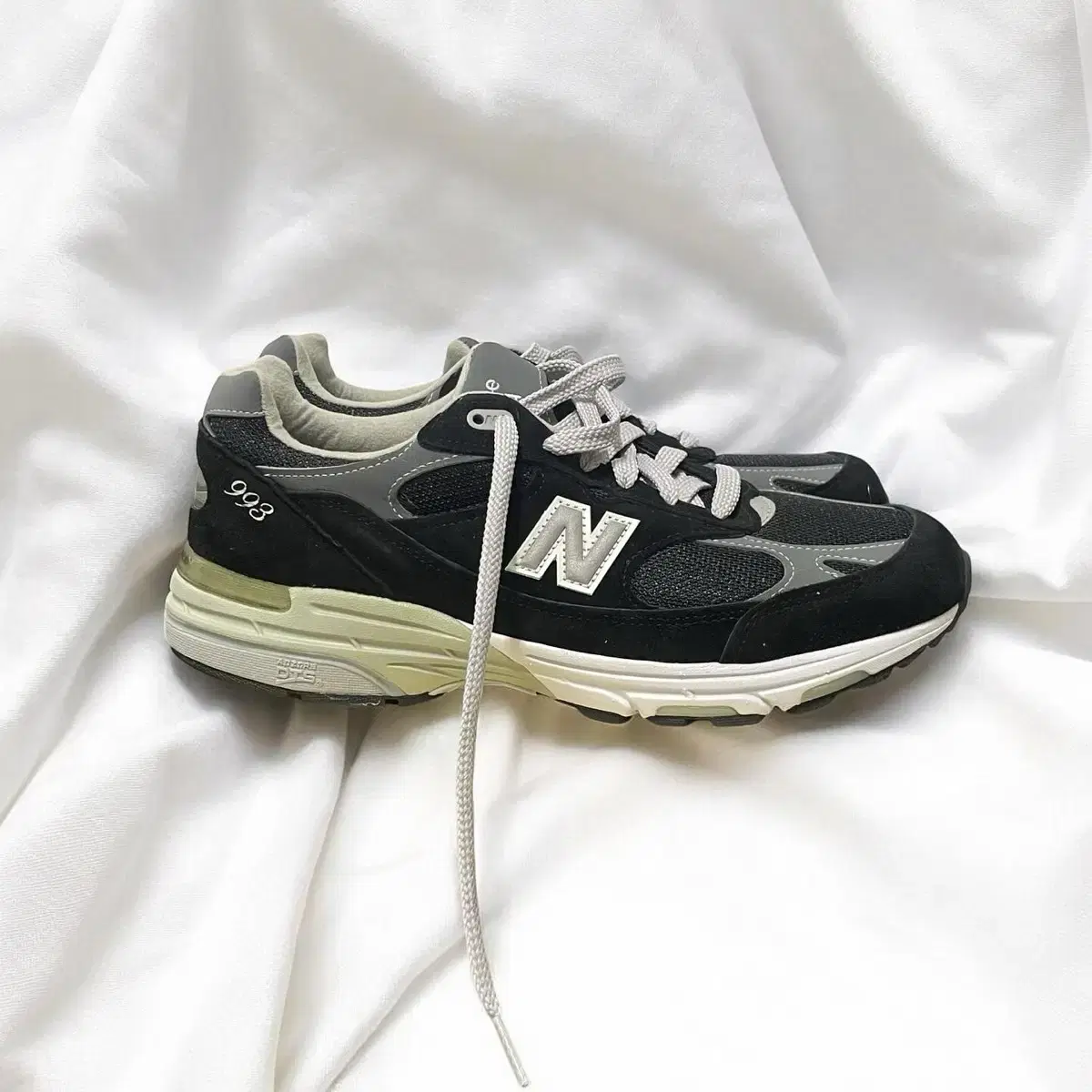 New Balance 993 black