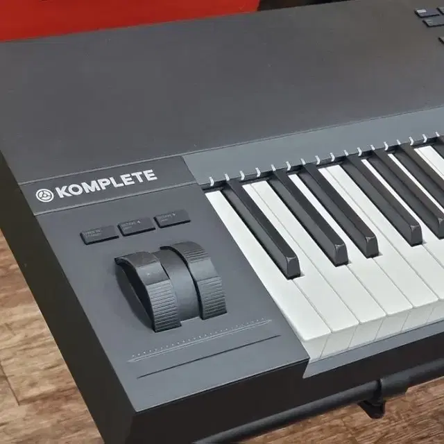 마스터키보드 세트 KOMPLETE KONTROL S88