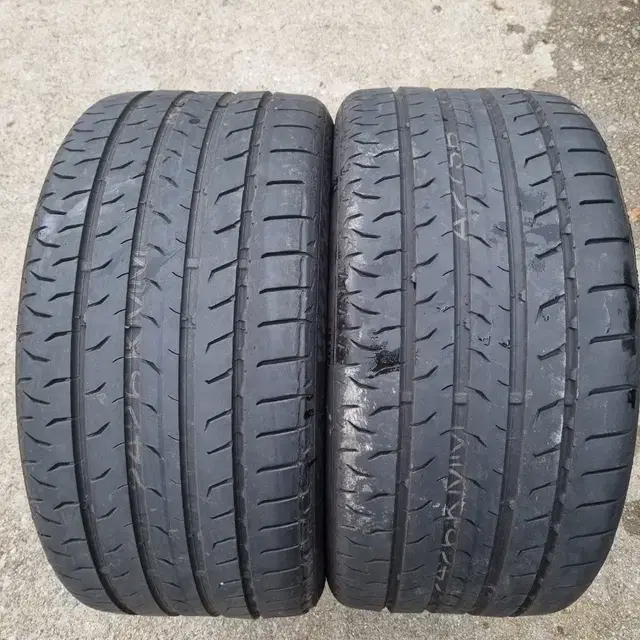 255/35R18 콘티넨탈 mc6 중고타이어 2본 판매