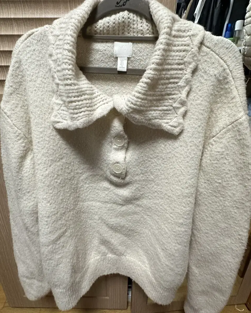 H&M Knitted sweater Women's Size L Beige