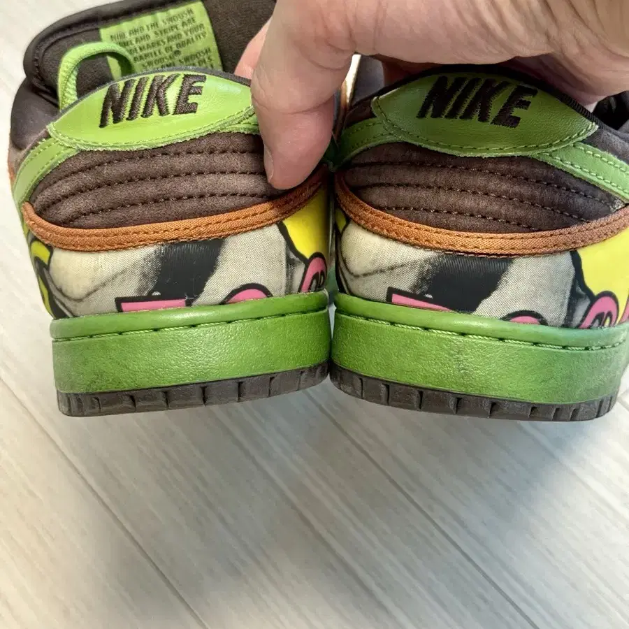 NIKE SB 덩크 로우 데라소울 260