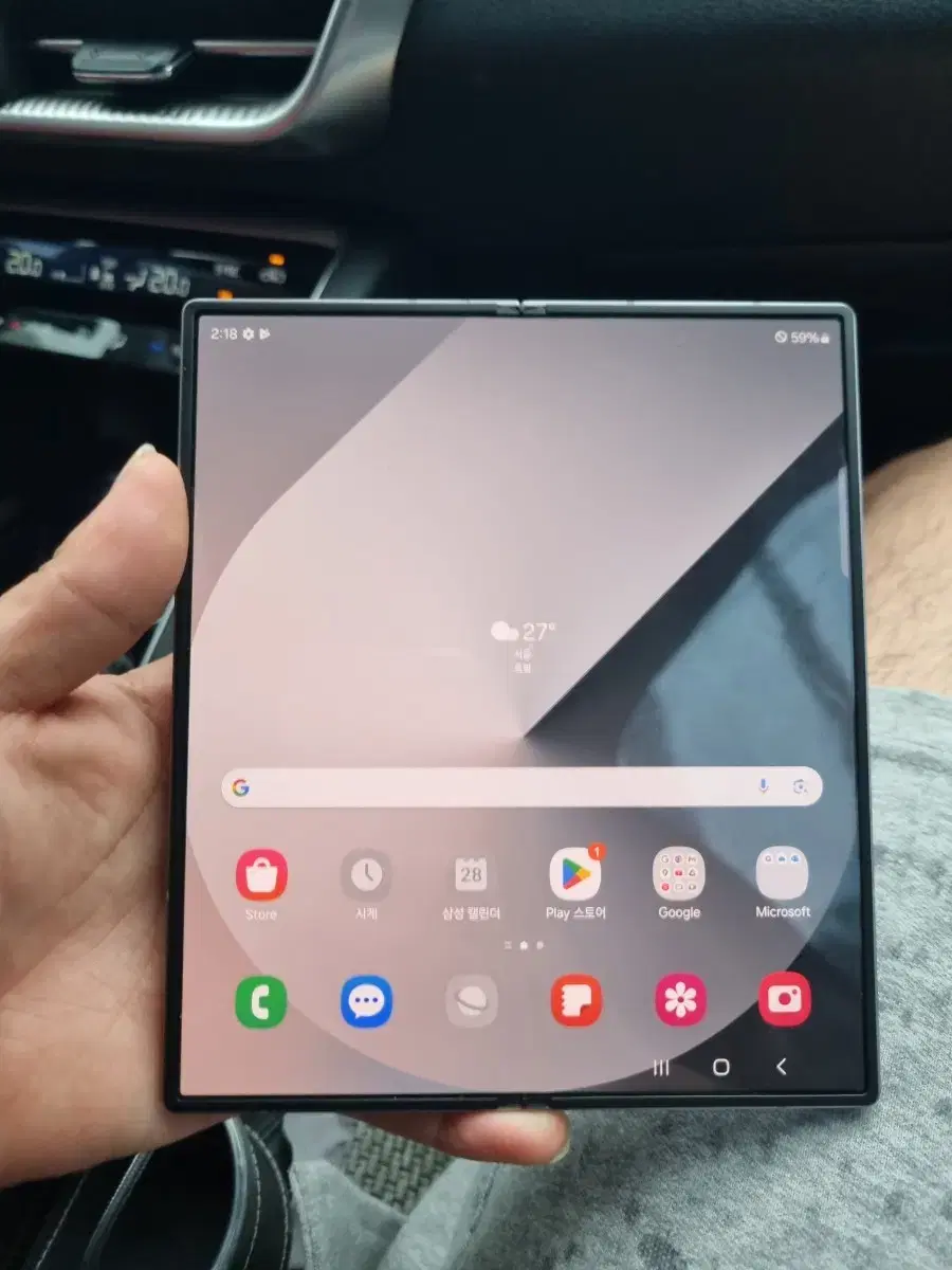 Samsung Galaxy Z Fold 6 sells