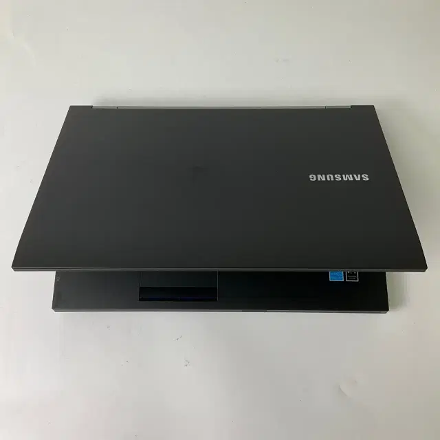 A+급 삼성 15인치 블랙 i5 RAM 8GB SSD 256GB 노트북