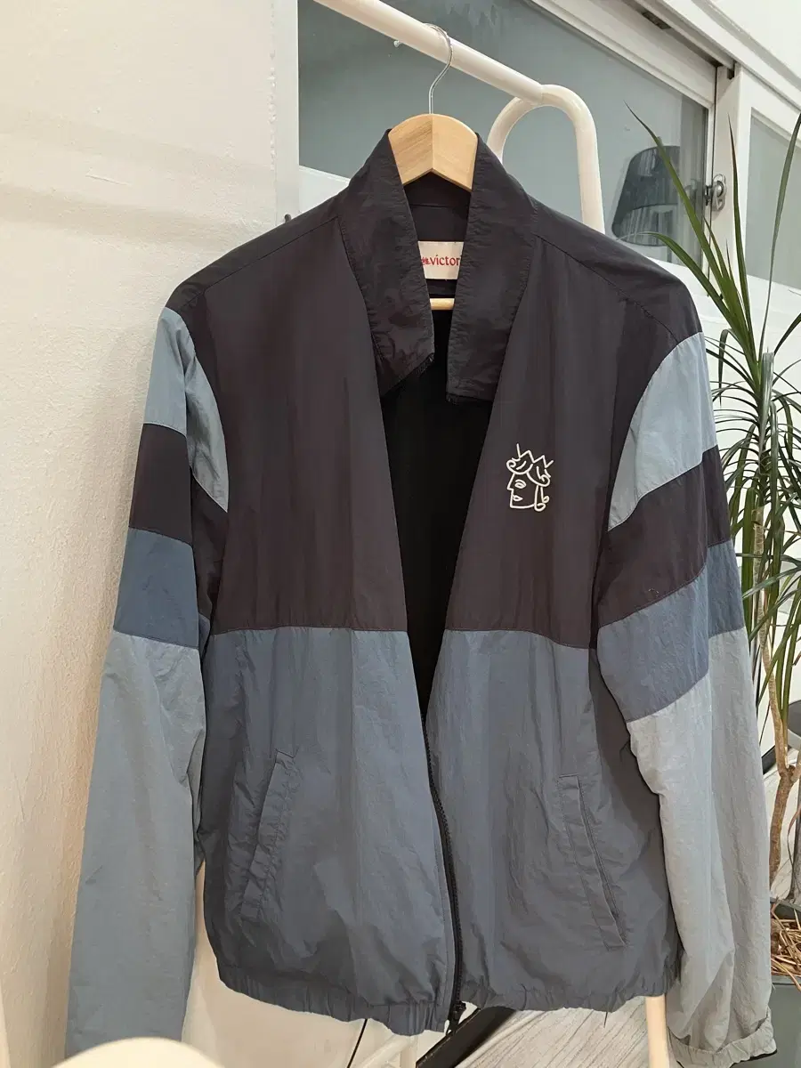 victoria hk windbreaker jacket