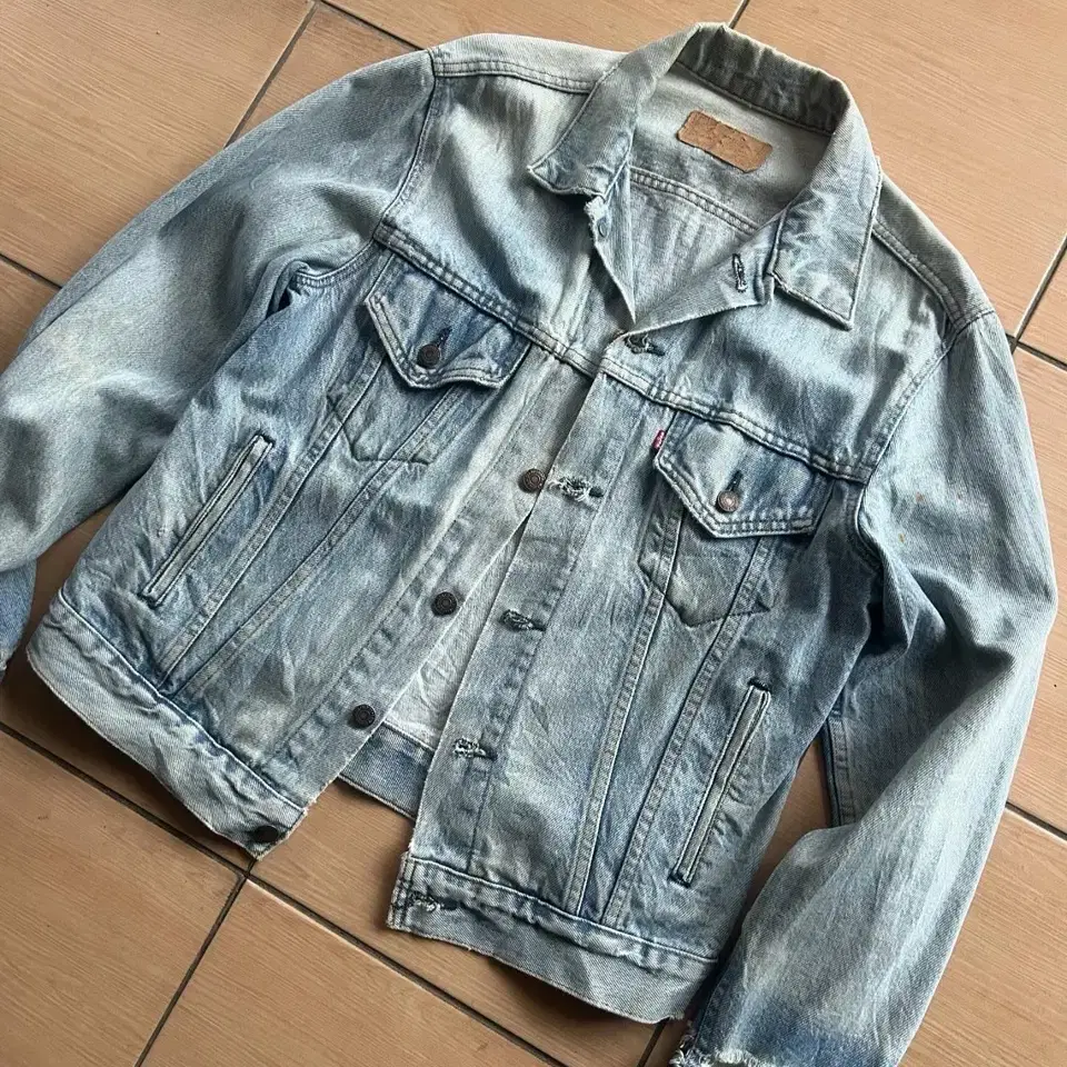 80s Levis denim jacket