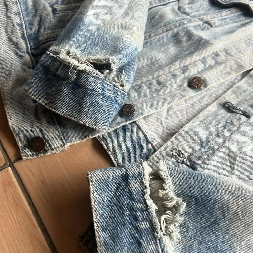 80s Levis denim jacket