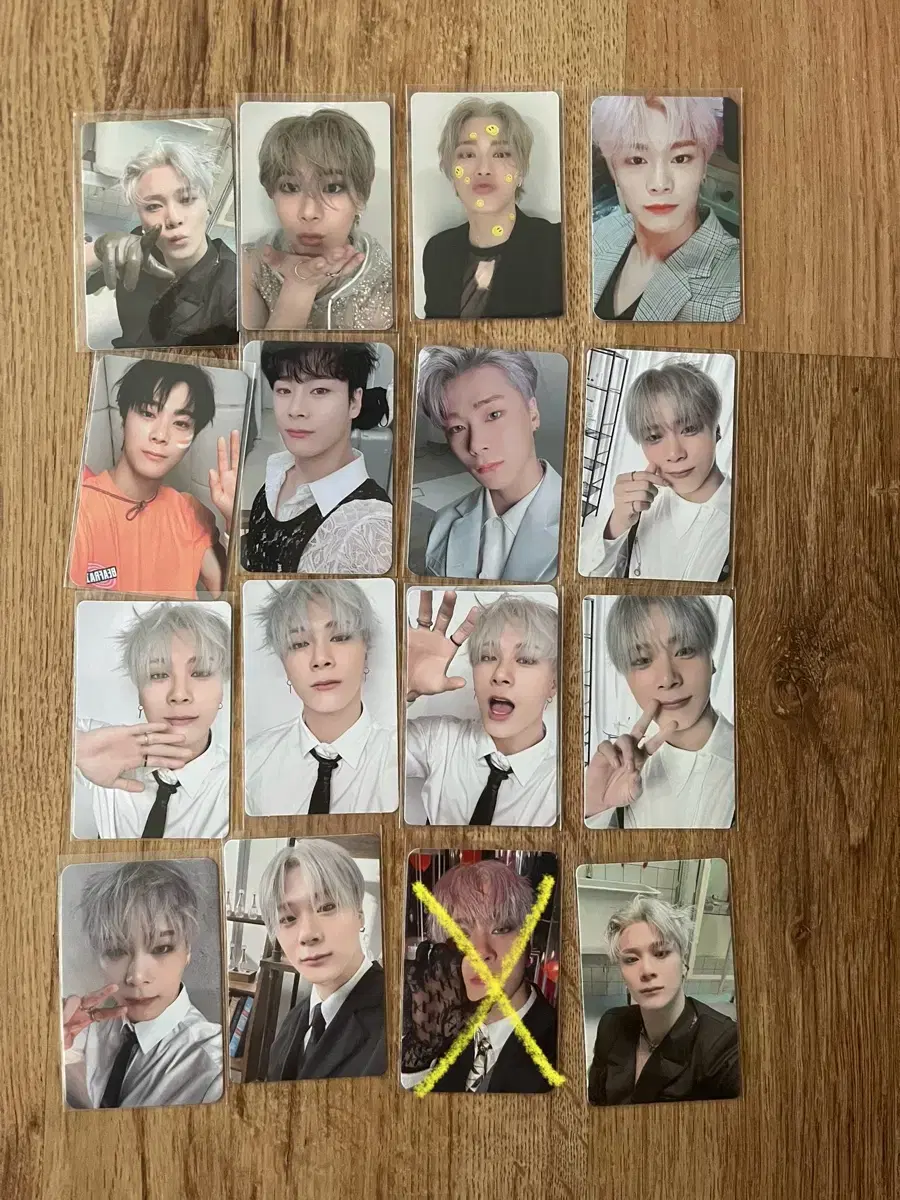 Moonbin sanha cha eunwoo photocard in bulk