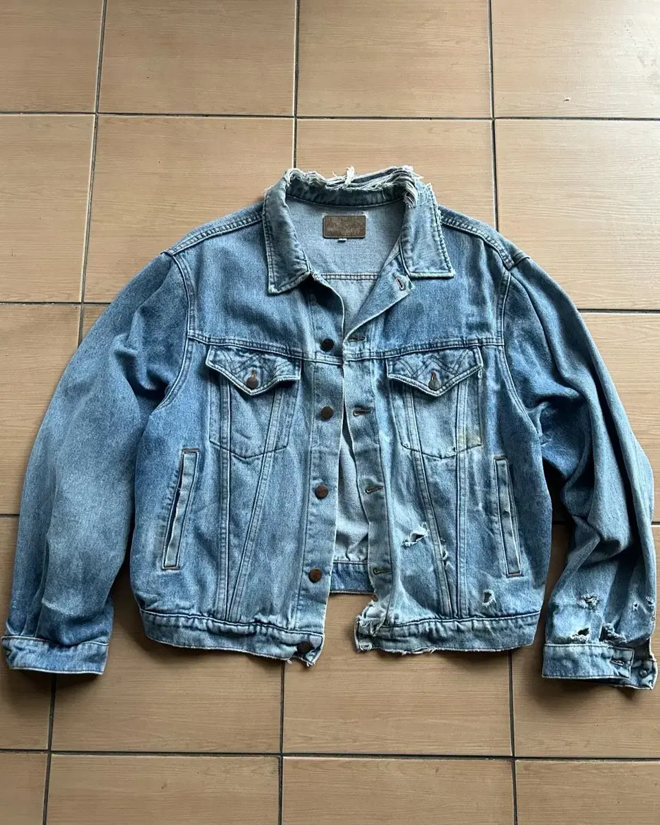 90s wrangler denim jacket