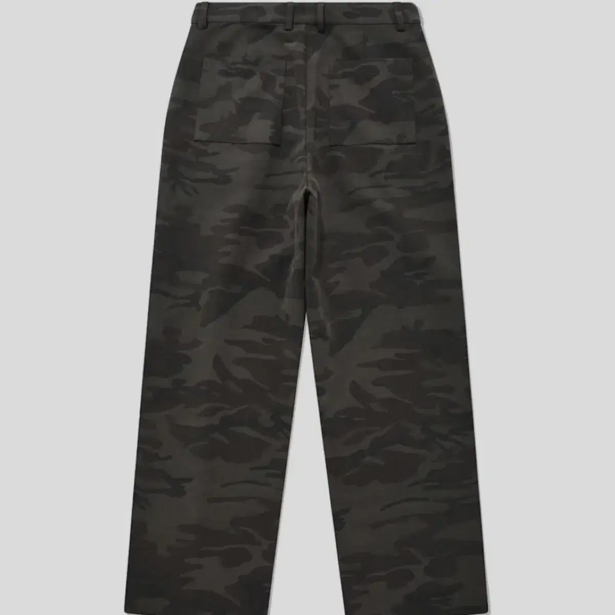 포스333 Chillin Tucked Pants/Camo size m