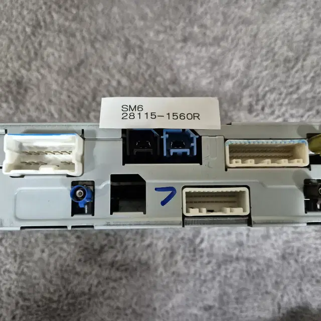 삼성 SM6 라디오 오디오 유닛(28115-1560R) 판매합니다.