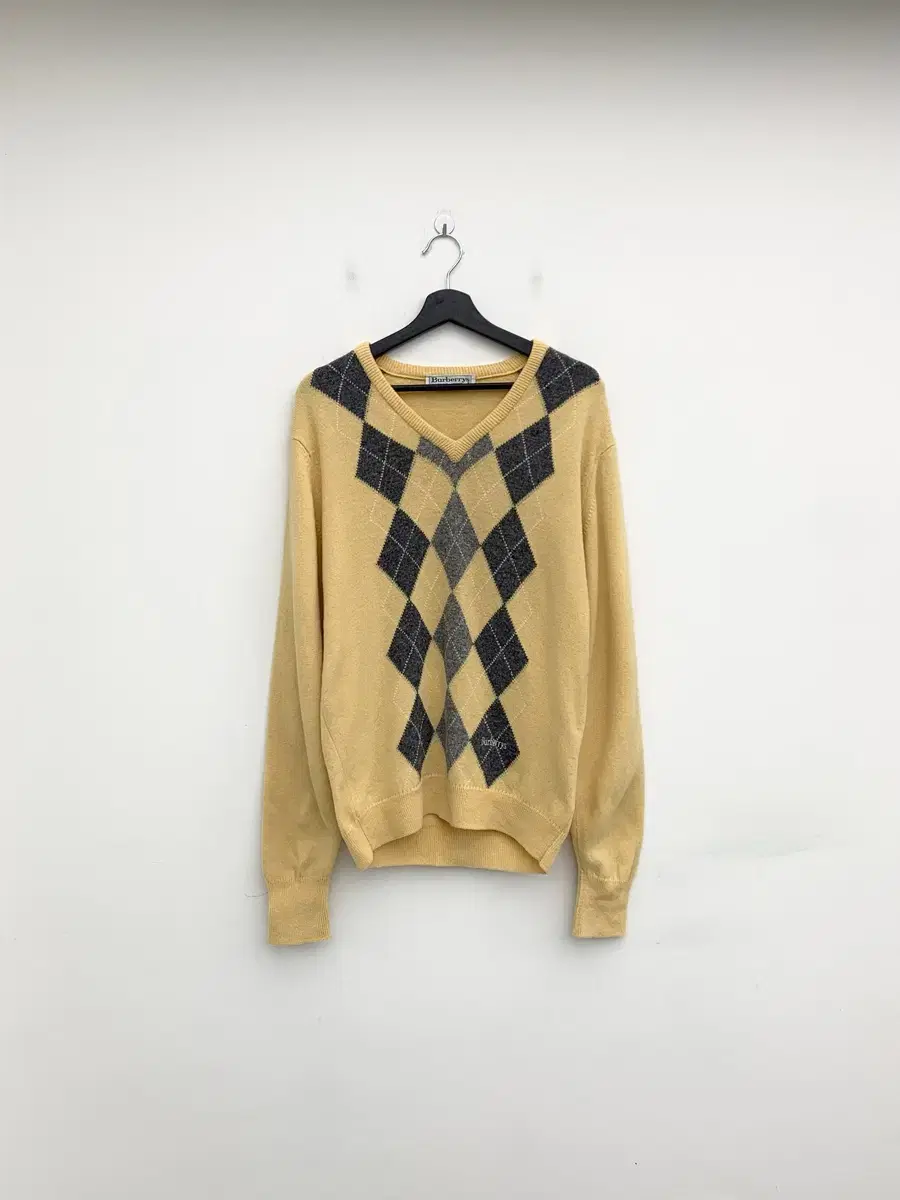 Burberry Lambswool Argyle Pattern Sweater in Yel