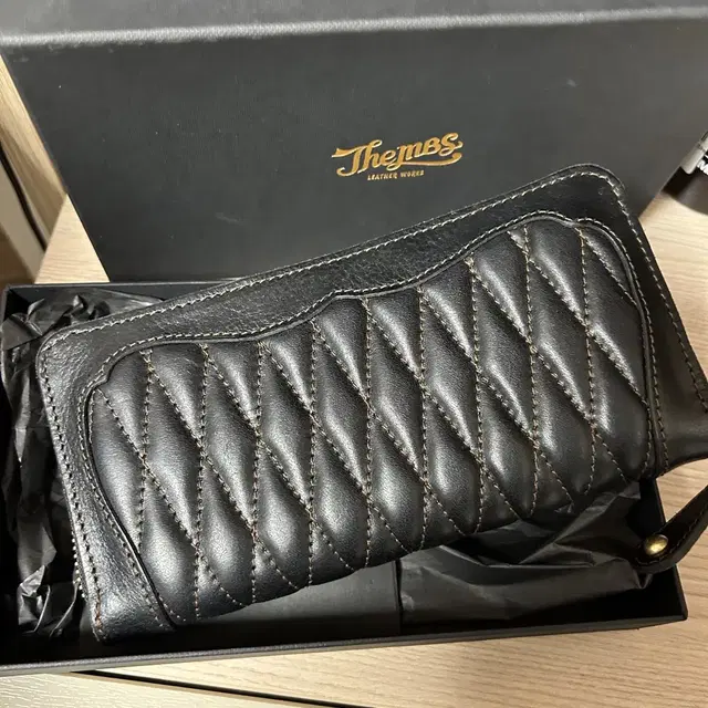 MBS LEATHER 앰비스 레더 퀼팅 롱 집 월렛